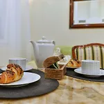 Noble Elegance Studio Apartments