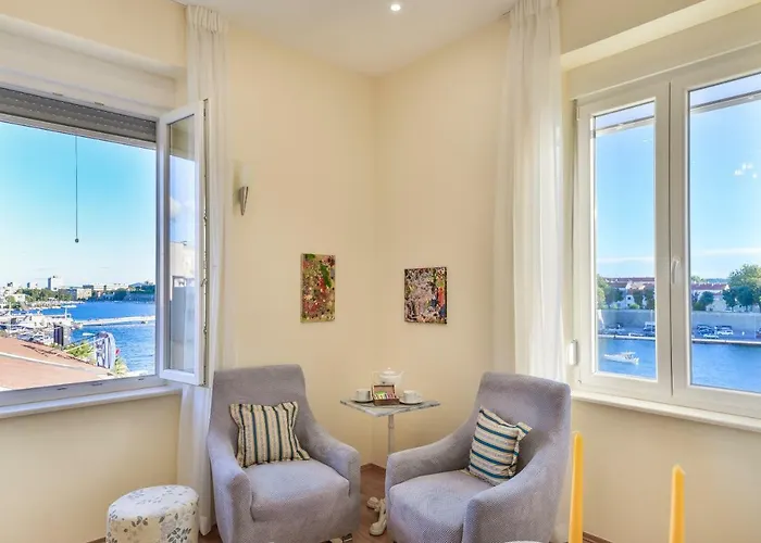 Noble Elegance Studio Apartments