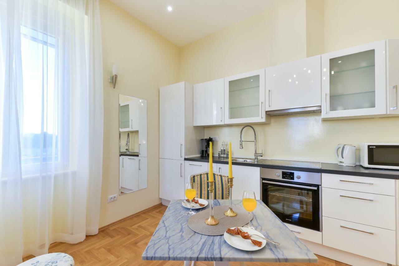 Apartment Noble Elegance Studio *