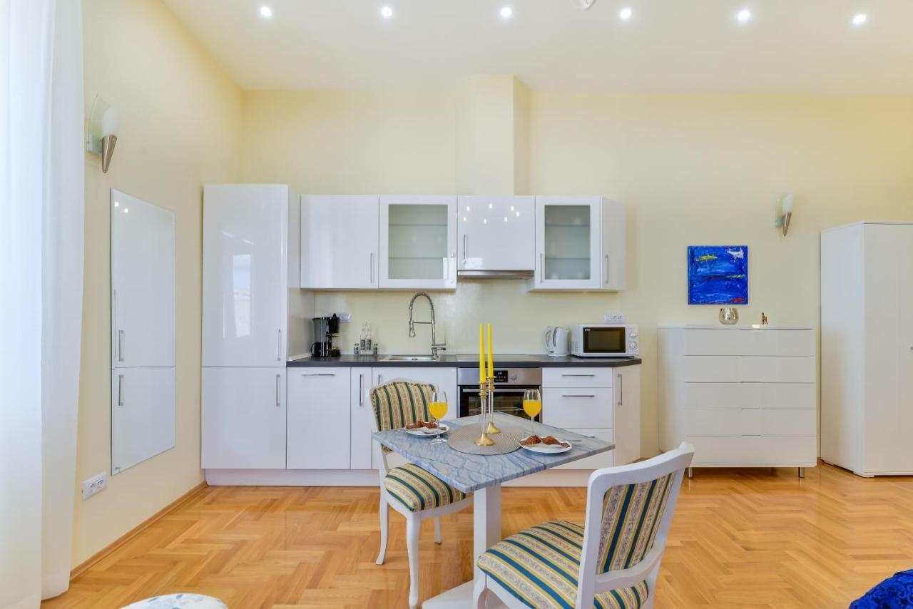 Apartment Noble Elegance Studio