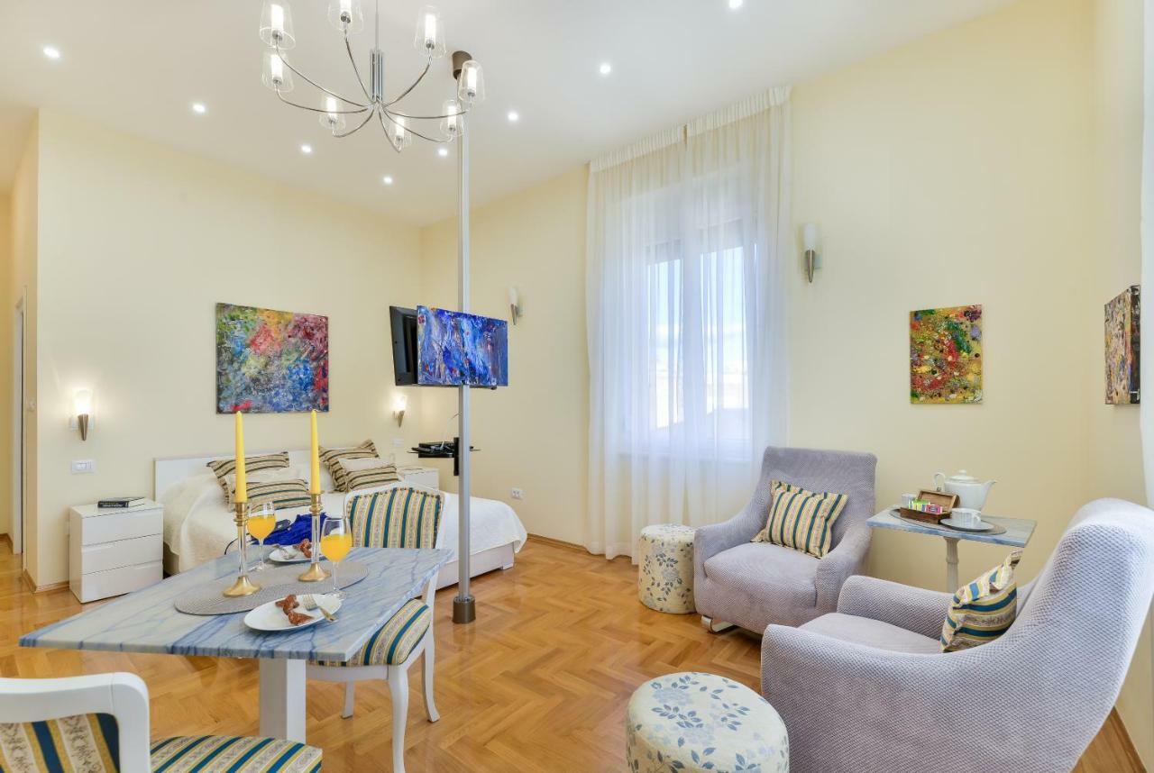Noble Elegance Studio Apartment